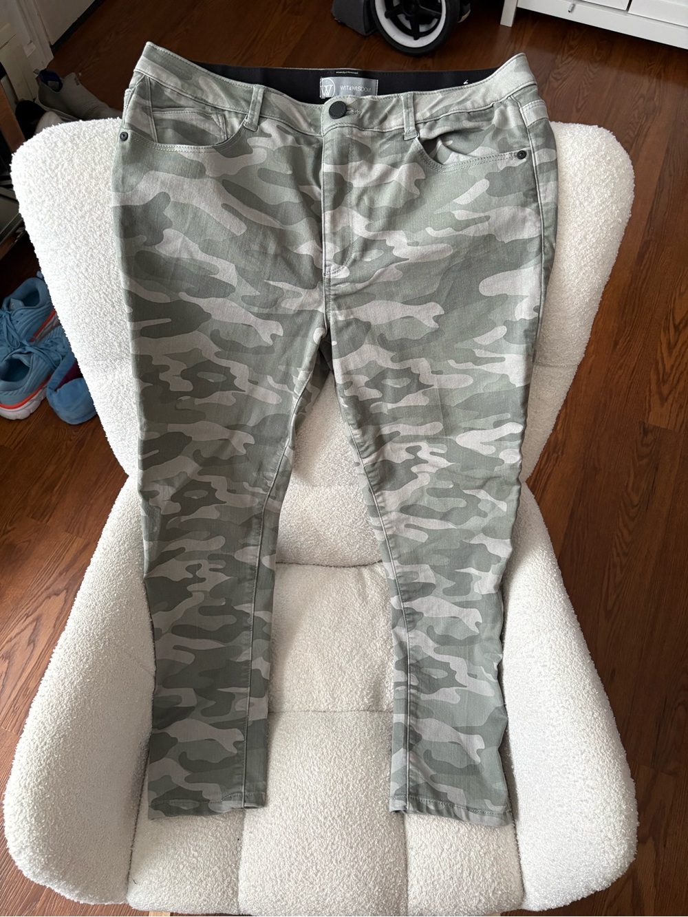 Wit & Wisdom Olive Camo Slim Pants